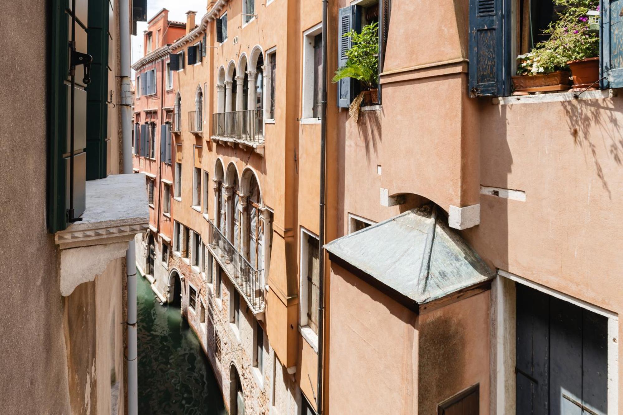 San Marco Canal View By Bricola Apartments Венеція Екстер'єр фото